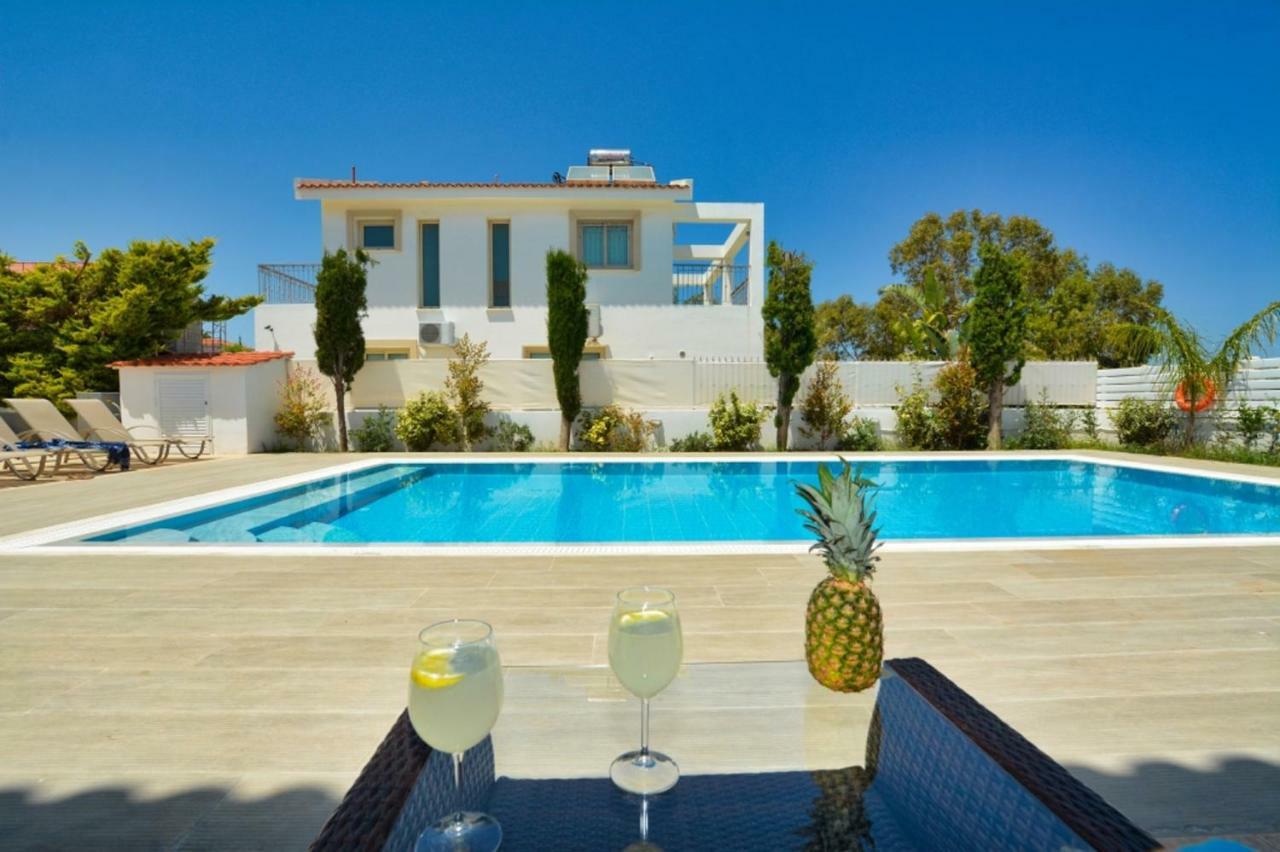 Blue Sea Villa Protaras Bagian luar foto